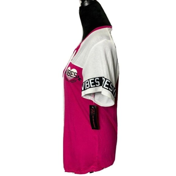 No Boundaries Summer Vibes TShirt Top Size L Colorblock Spellout Short Sleeve - Picture 2 of 7